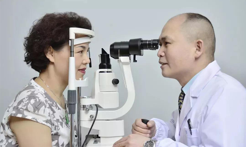 選購老花鏡為什么要先行驗光？