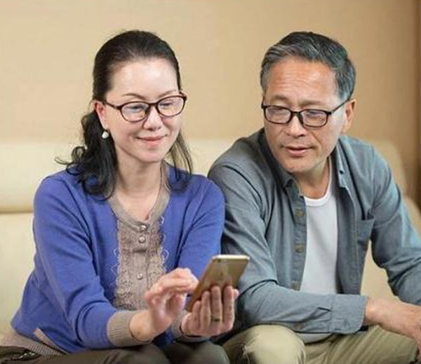 老年人如何戴老花鏡？注意四大錯(cuò)誤