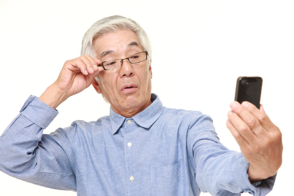 老花的發(fā)生除了與年齡有關，你還能想到什么？