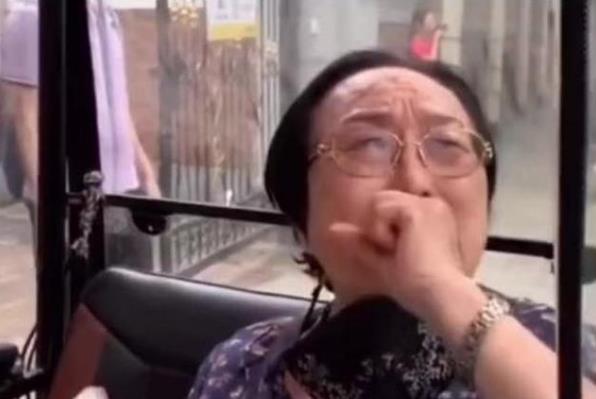 老花鏡在哪里購買?配老花鏡誤區(qū)和注意事項(xiàng) 老花鏡在哪里購買?配老花鏡誤區(qū)和注意事項(xiàng)